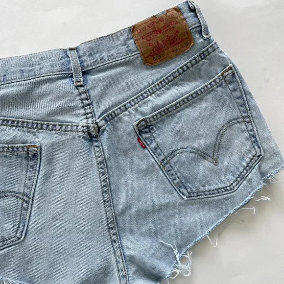 Vintage Levi's 505 high waist denim cutoff short light wash - Picture 10 of 11